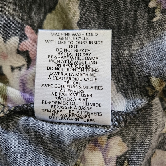 Women's Plus Size Floral Short Sleeve Top 3X - Warehouse One - Picture 5 of 7